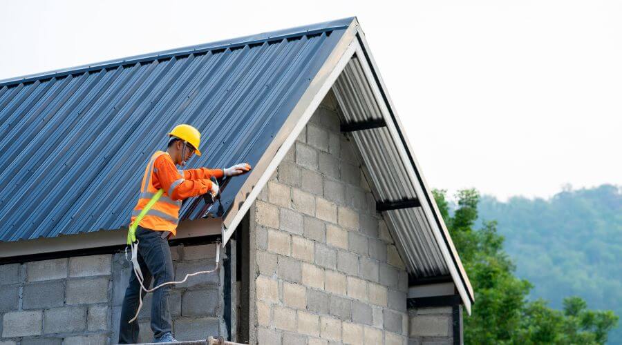 Professional Flat Roofing Installation in Matador, TX